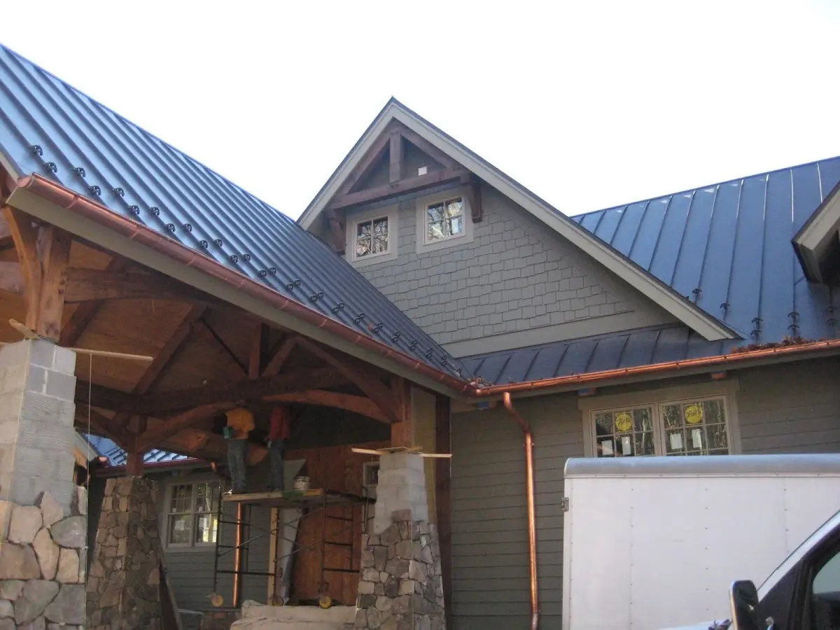 Craftsman Roofing team delivering quality roofing work in Parry